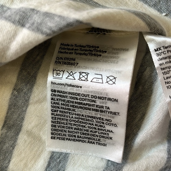 BNWT Emily in Paris Black and White striped T Shirt - Picture 4 of 5